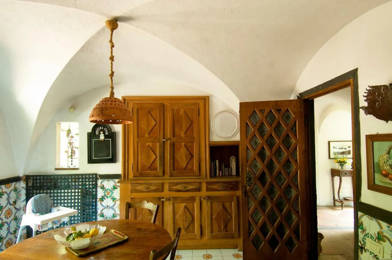 Villa Edera Viagrande 0*,